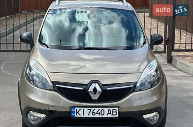 Минивэн Renault Scenic XMOD 2013 в 