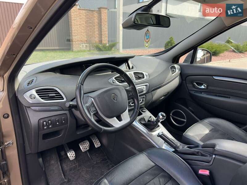 Минивэн Renault Scenic XMOD 2013 в Киеве