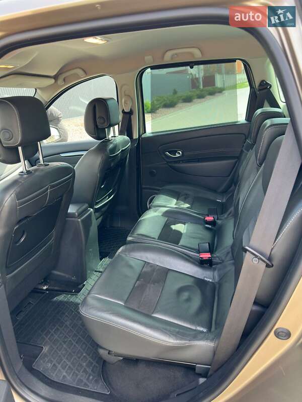 Минивэн Renault Scenic XMOD 2013 в Киеве