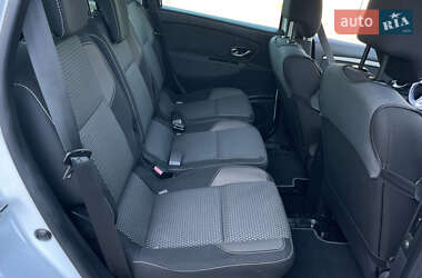 Минивэн Renault Scenic XMOD 2013 в 