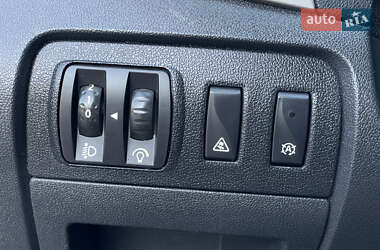 Минивэн Renault Scenic XMOD 2013 в 