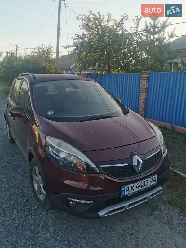 Renault Scenic XMOD 2013