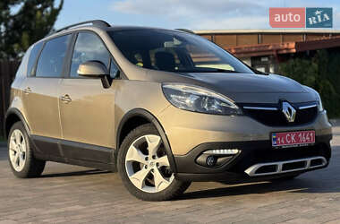 Минивэн Renault Scenic XMOD 2016 в 
