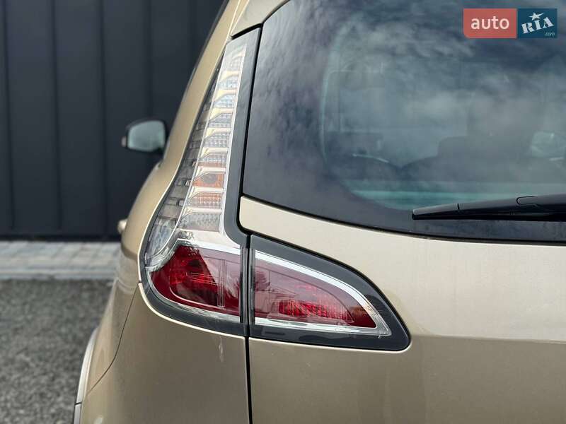 Мінівен Renault Scenic XMOD 2015 в Луцьку