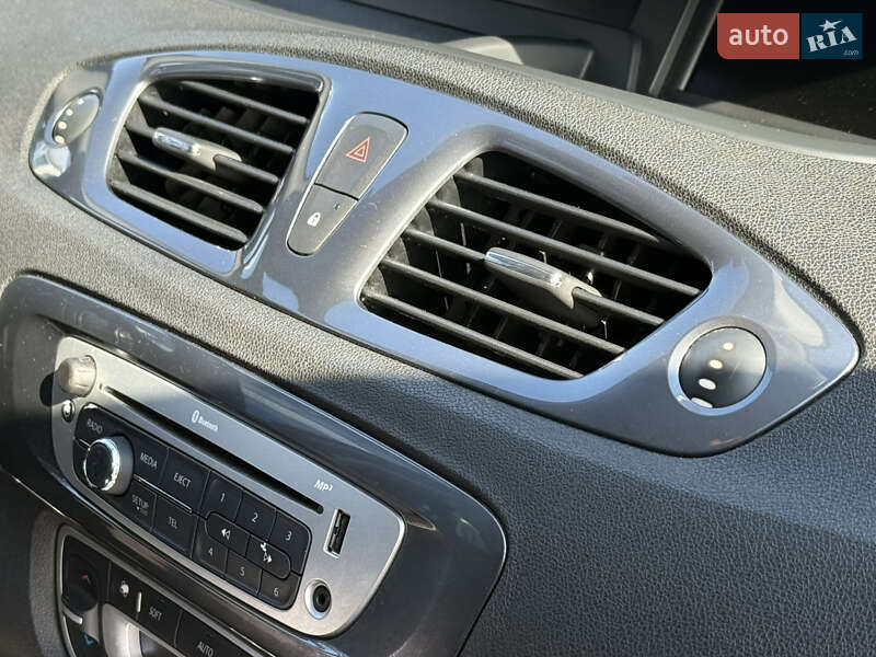 Мінівен Renault Scenic XMOD 2014 в Рівному