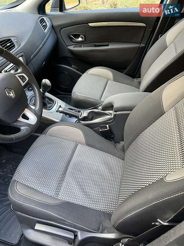 Мінівен Renault Scenic XMOD 2013 в Хоролі