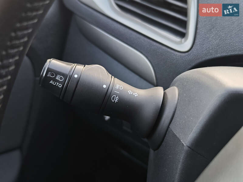 Минивэн Renault Scenic XMOD 2013 в Луцке фото 31 Минивэн Renault Scenic XMOD 2013 в Луцке