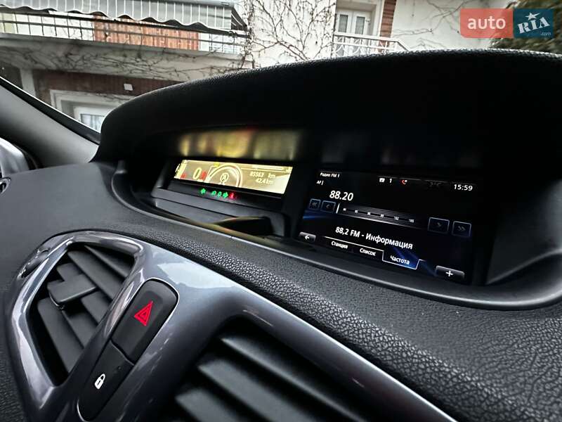 Мінівен Renault Scenic XMOD 2015 в Львові