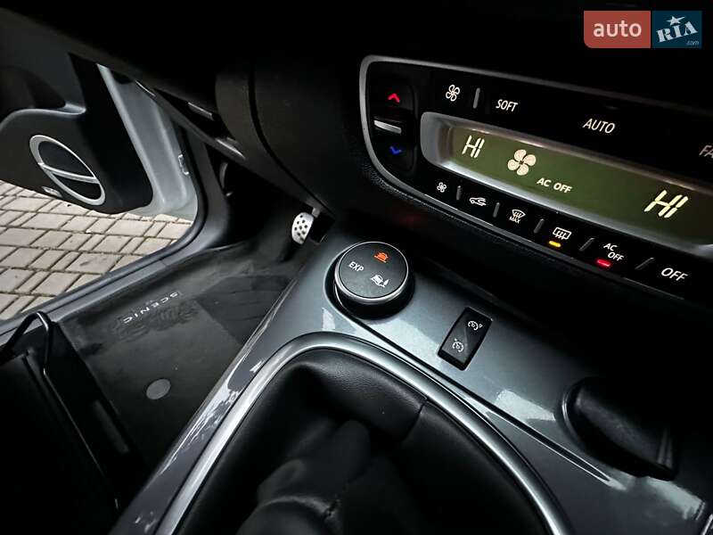 Мінівен Renault Scenic XMOD 2015 в Львові