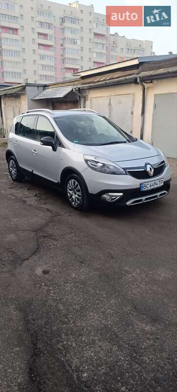 Renault Scenic XMOD 2013 Renault Scenic XMOD 2013