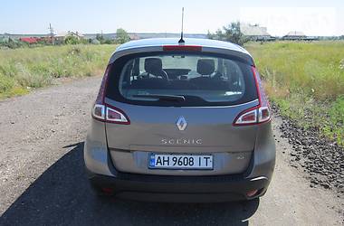 Минивэн Renault Scenic 2010 в Краматорске