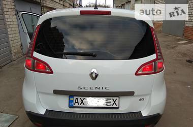 Мінівен Renault Scenic 2011 в 