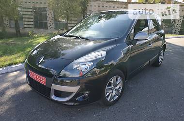 Мінівен Renault Scenic 2011 в Рівному