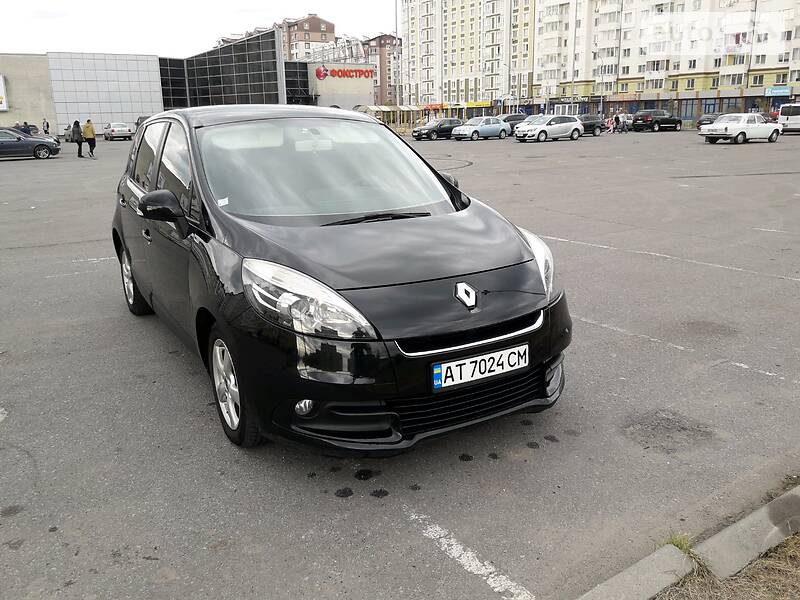 Мінівен Renault Scenic 2012 в Івано-Франківську фото Мінівен Renault Scenic 2012 в Івано-Франківську