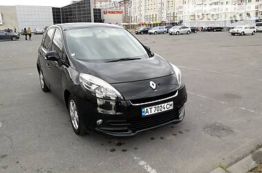 Минивэн Renault Scenic 2012 в Ивано-Франковске