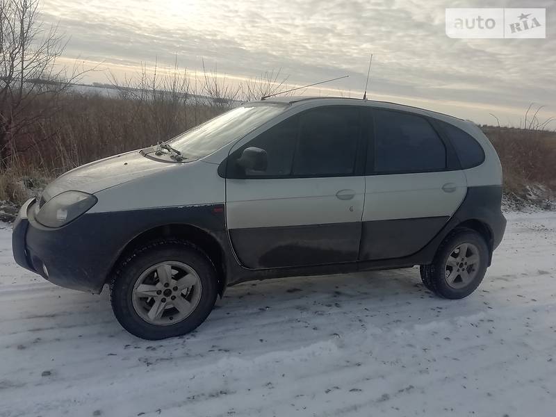 Внедорожник / Кроссовер Renault Scenic 2002 в 