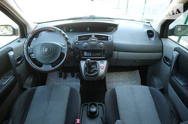 Минивэн Renault Scenic 2006 в 