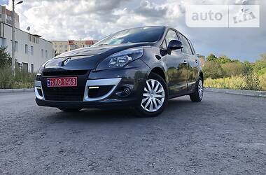 Минивэн Renault Scenic 2009 в Ровно