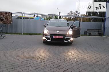 Универсал Renault Scenic 2010 в Луцке