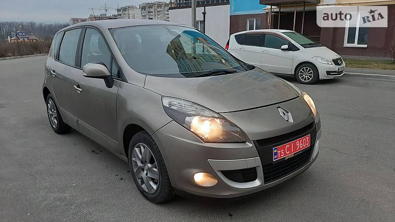 Минивэн Renault Scenic 2011 в Киеве