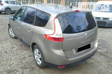 Минивэн Renault Scenic 2013 в Ровно