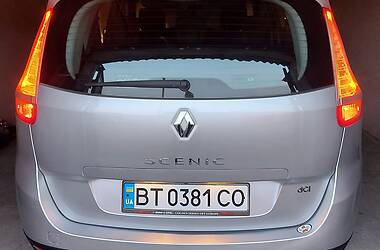 Универсал Renault Scenic 2010 в Новой Каховке