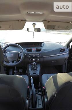 Универсал Renault Scenic 2010 в Новой Каховке