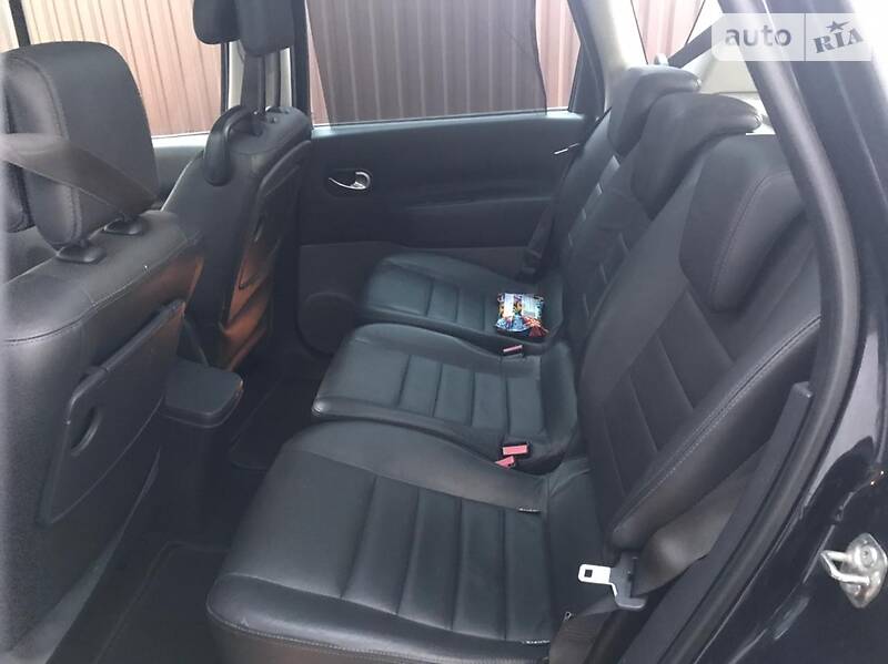 Седан Renault Scenic 2007 в Тальном