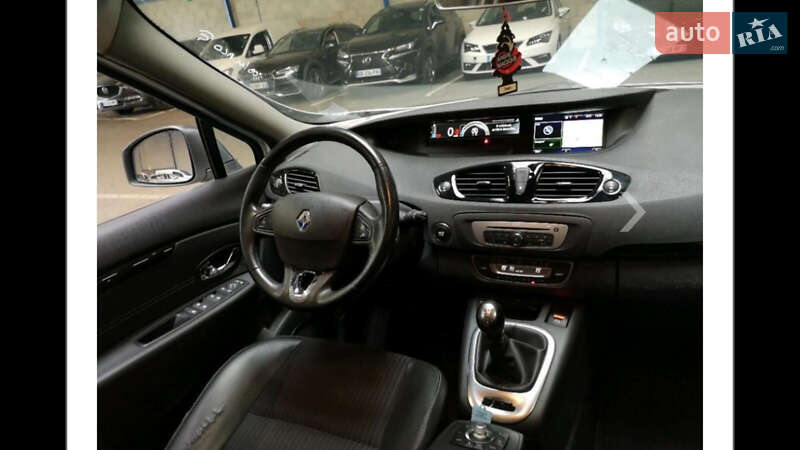 Минивэн Renault Scenic 2016 в Калуше