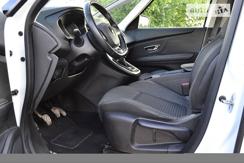 Минивэн Renault Scenic 2016 в Стрые