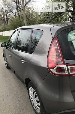 Мінівен Renault Scenic 2011 в Володимир-Волинському