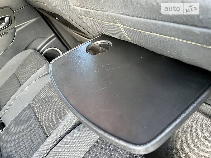 Мінівен Renault Scenic 2009 в Чернівцях