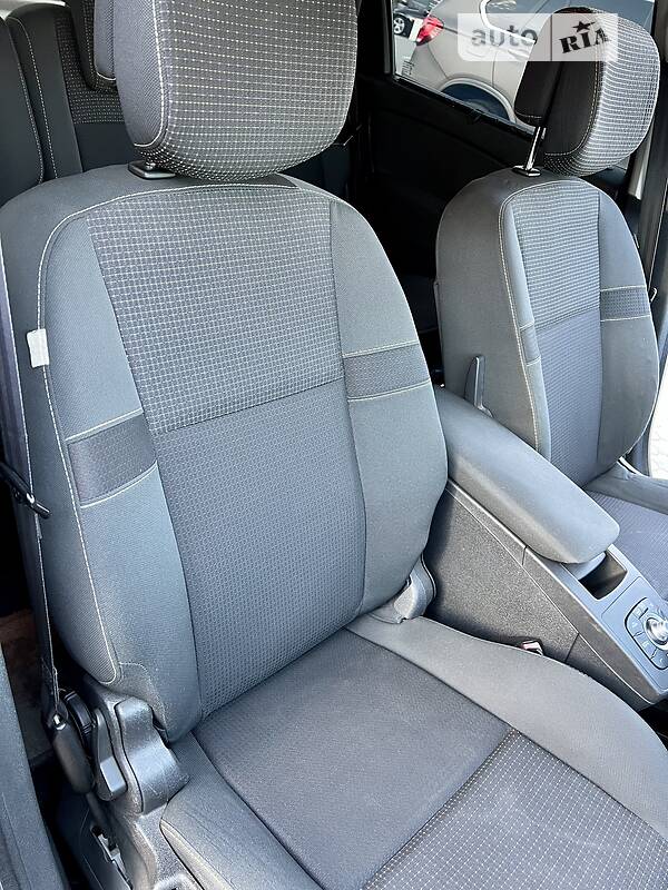 Мінівен Renault Scenic 2009 в Чернівцях