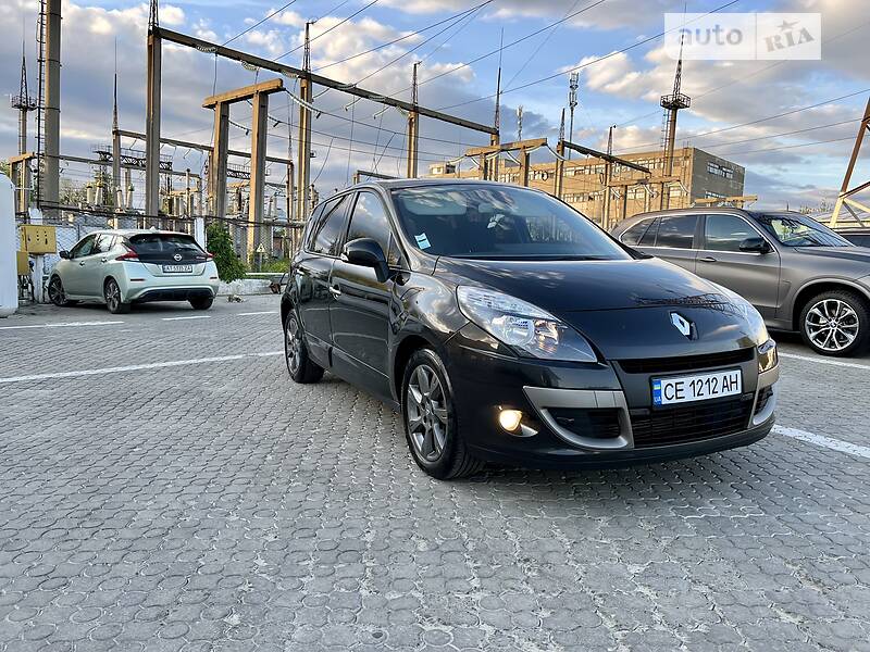 Мінівен Renault Scenic 2009 в Чернівцях