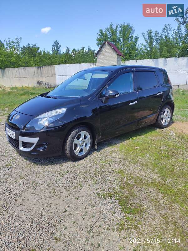 Renault Scenic 2011
