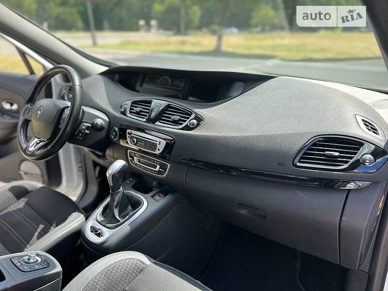 Универсал Renault Scenic 2014 в Ровно