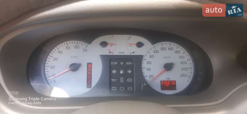 Мінівен Renault Scenic 2004 в Києві