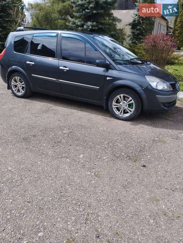 Минивэн Renault Scenic 2007 в Сторожинце