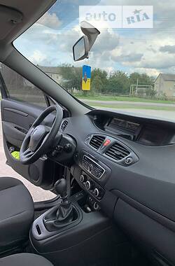 Мінівен Renault Scenic 2010 в Дубні