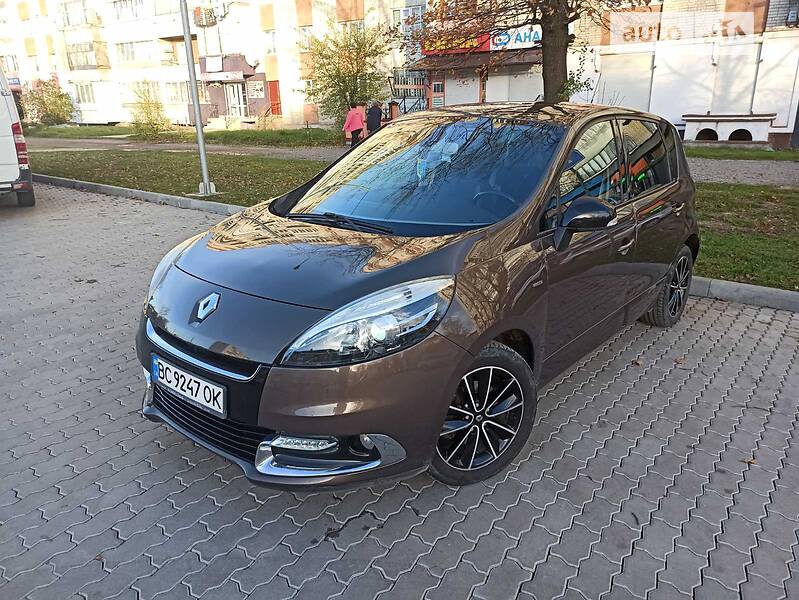 Минивэн Renault Scenic 2012 в Дрогобыче