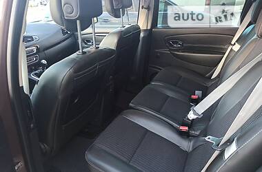 Минивэн Renault Scenic 2012 в 