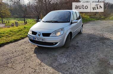 Минивэн Renault Scenic 2008 в Млинове