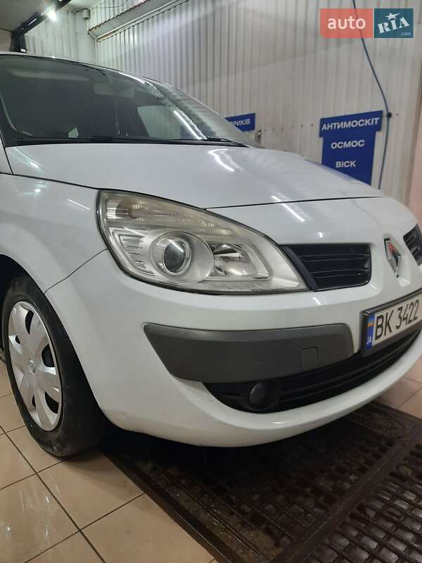 Минивэн Renault Scenic 2007 в Лохвице
