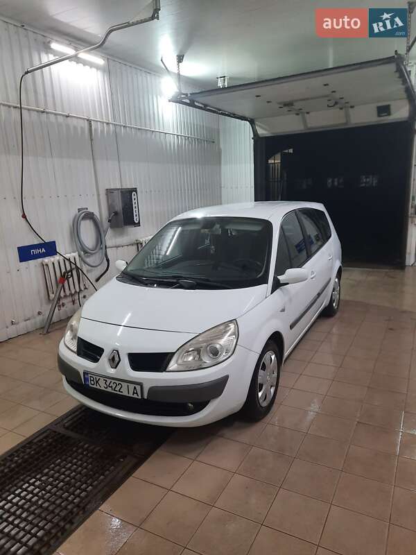 Минивэн Renault Scenic 2007 в Лохвице