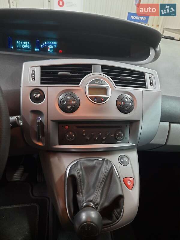 Минивэн Renault Scenic 2007 в Лохвице