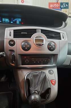 Минивэн Renault Scenic 2007 в Лохвице