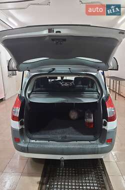 Минивэн Renault Scenic 2007 в Лохвице