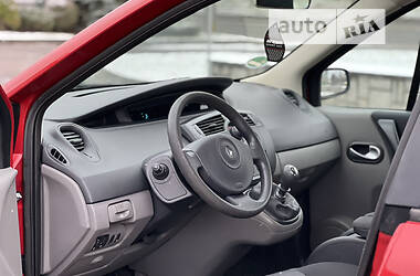 Минивэн Renault Scenic 2006 в 