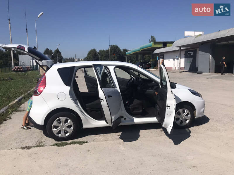 Минивэн Renault Scenic 2011 в Каменец-Подольском фото 3 Минивэн Renault Scenic 2011 в Каменец-Подольском