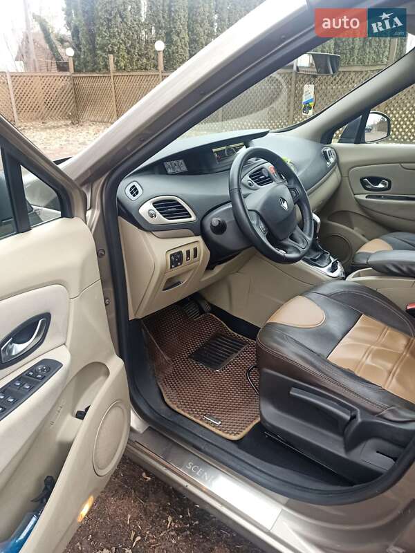 Минивэн Renault Scenic 2011 в Киеве